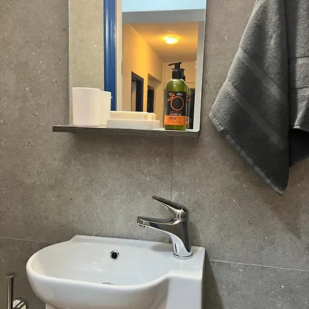 Aliki Piskopiano 赫索尼索斯